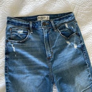 ABERCROMBIE & FITCH Curve Love Super Skinny Ankle High Rise jean